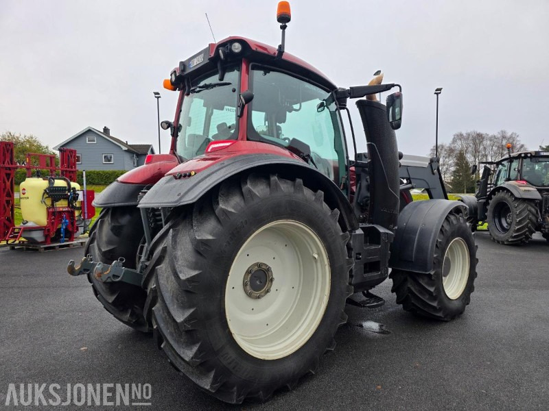 2017 Valtra T234 Traktor Med ISOBUS og frontlaster. - جرار: صور 4 2017 Valtra T234 Traktor Med ISOBUS og frontlaster. - جرار: صور 4