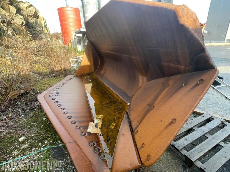 2018 Gjerstad hyd. sidetippskuff - 6100 l. - 9060 kg. - Hardox - Cat 986K - ملحقات - آلات البناء: صور 3 2018 Gjerstad hyd. sidetippskuff - 6100 l. - 9060 kg. - Hardox - Cat 986K - ملحقات - آلات البناء: صور 3