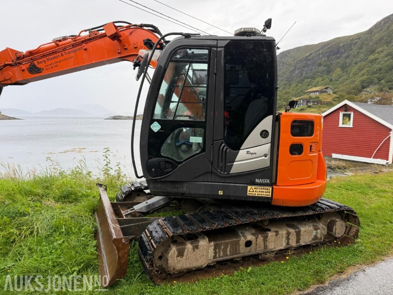 2018 Hitachi ZX85US-5A - Gravemaskin - Tiltrotator - Skjær - Pusseskuff - Lyspakke - Kort hekk - 6 909 timer - حفارة: صور 3 2018 Hitachi ZX85US-5A - Gravemaskin - Tiltrotator - Skjær - Pusseskuff - Lyspakke - Kort hekk - 6 909 timer - حفارة: صور 3