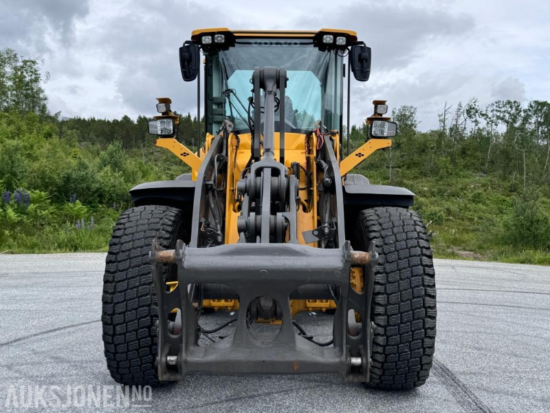 2018 Volvo L90H Hjullaster - Sentralsmøring - Hydraulisk redskapslås - Tilleggshydraulikk - Sertifisert - Med grusskuffe - اللودر بعجل: صور 2 2018 Volvo L90H Hjullaster - Sentralsmøring - Hydraulisk redskapslås - Tilleggshydraulikk - Sertifisert - Med grusskuffe - اللودر بعجل: صور 2