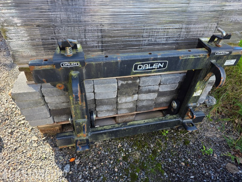 2019 Dalen pallegafler med Standard koplingsramme / 1 m (110 cm lengde på pallegafler) - ملحقات - آلات البناء: صور 1 2019 Dalen pallegafler med Standard koplingsramme / 1 m (110 cm lengde på pallegafler) - ملحقات - آلات البناء: صور 1
