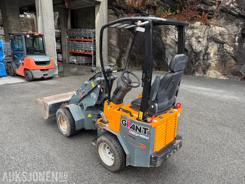 2021 Giant D204SW Kompaktlaster / hjullaster / minihjullaster - شيول صغير: صور 4 2021 Giant D204SW Kompaktlaster / hjullaster / minihjullaster - شيول صغير: صور 4