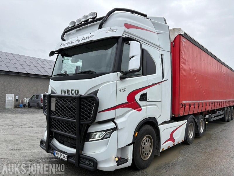 2021 Iveco S-way 570 trekkvogn med 3akslet kel-berg henger - شاحنة جرار: صور 1 2021 Iveco S-way 570 trekkvogn med 3akslet kel-berg henger - شاحنة جرار: صور 1