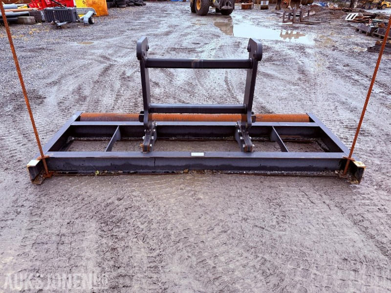 2021 Planeringsbjølke 6742/5/1 Volvo BM feste - 3000 mm bredde - ملحقات - آلات البناء: صور 2 2021 Planeringsbjølke 6742/5/1 Volvo BM feste - 3000 mm bredde - ملحقات - آلات البناء: صور 2