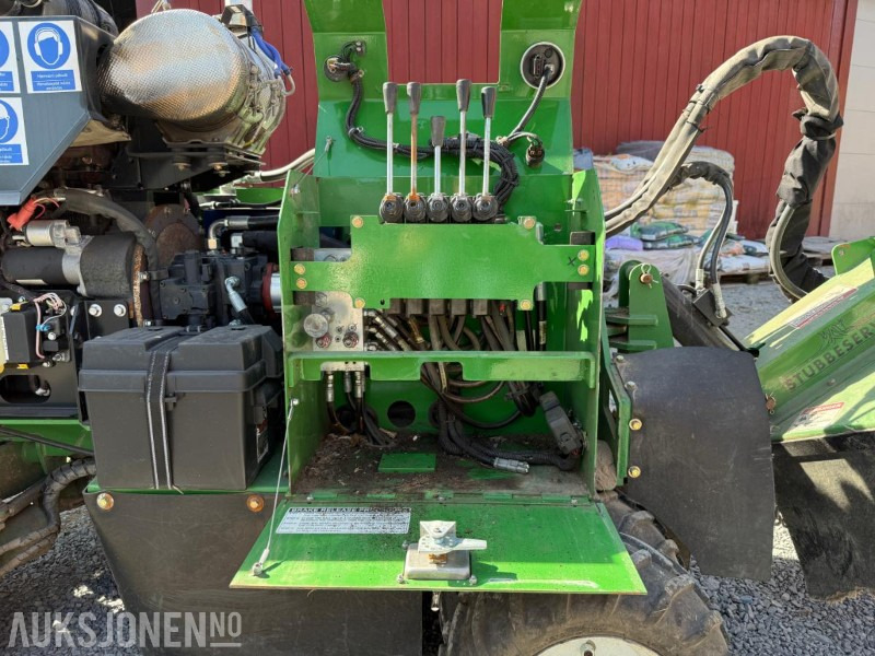 معدات البناء 2022 Bandit Model 2550 Stubbefres – 4x4, Diesel: صور 18 معدات البناء 2022 Bandit Model 2550 Stubbefres – 4x4, Diesel: صور 18