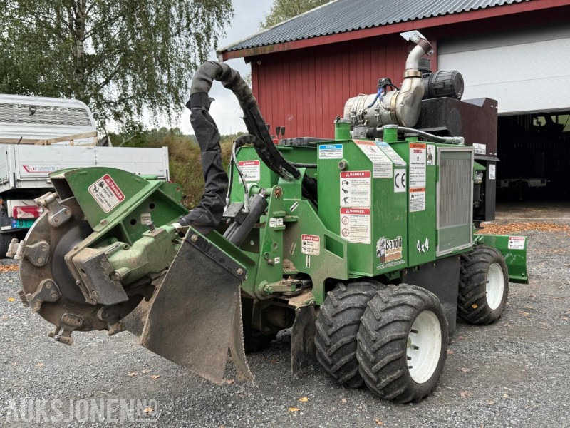 2022 Bandit Model 2550 Stubbefres – 4x4, Diesel - معدات البناء: صور 1 2022 Bandit Model 2550 Stubbefres – 4x4, Diesel - معدات البناء: صور 1