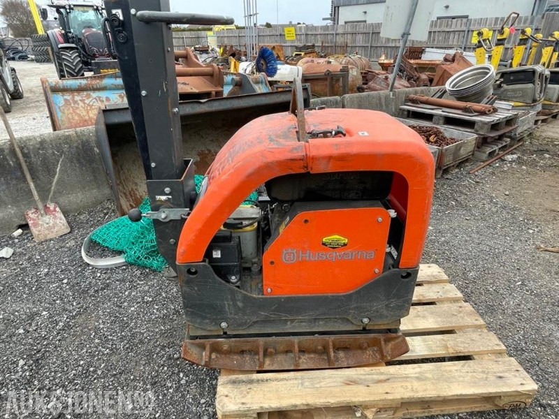 2023 Husqvarna LG 504 Vibroplate - Diesel - 470 kg. - 138 timer. - مدحلة: صور 2 2023 Husqvarna LG 504 Vibroplate - Diesel - 470 kg. - 138 timer. - مدحلة: صور 2