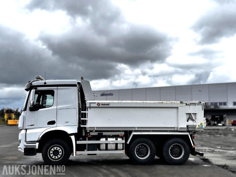2023 Mercedes-Benz Arocs tippbil m/ Istrail tippkasse – 53 374 km - قلابات: صور 2 2023 Mercedes-Benz Arocs tippbil m/ Istrail tippkasse – 53 374 km - قلابات: صور 2
