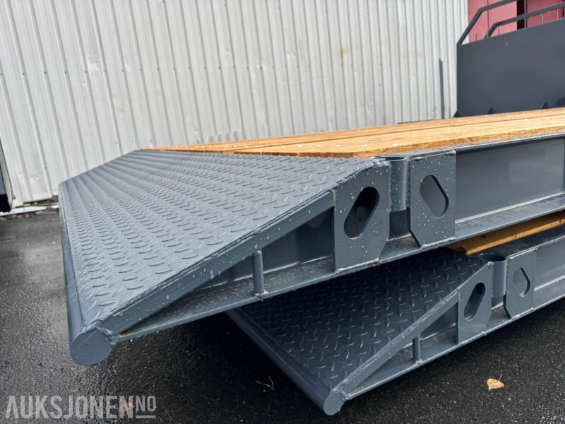 2025 NYTT Maskinflak med staker og låsbare skap - شاحنة ذات الخطاف: صور 5 2025 NYTT Maskinflak med staker og låsbare skap - شاحنة ذات الخطاف: صور 5