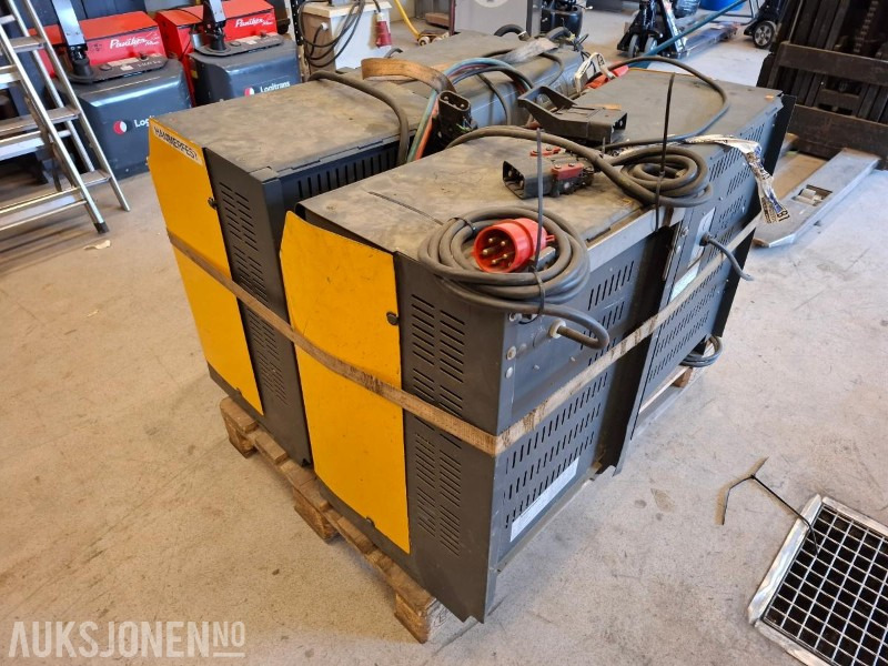 4 stk Jungheinrich batterilader til truck - ملحقات - آلات البناء: صور 4 4 stk Jungheinrich batterilader til truck - ملحقات - آلات البناء: صور 4