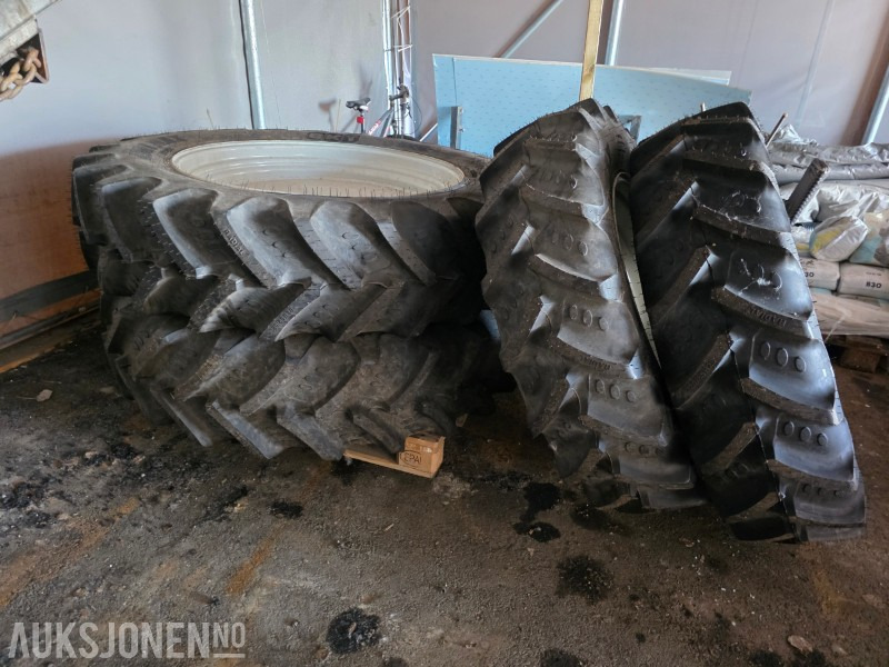 Agrimax traktordekk nye/ubrukt på felg - الآلات والماكينات الزراعية: صور 2 Agrimax traktordekk nye/ubrukt på felg - الآلات والماكينات الزراعية: صور 2