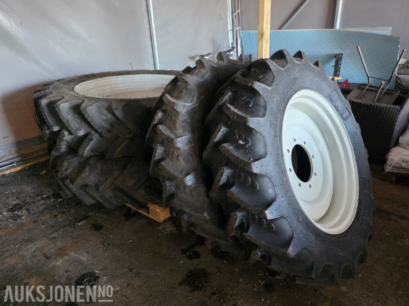 Agrimax traktordekk nye/ubrukt på felg - الآلات والماكينات الزراعية: صور 1 Agrimax traktordekk nye/ubrukt på felg - الآلات والماكينات الزراعية: صور 1