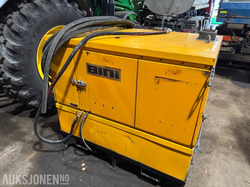 Bini 610 tinekjele - معدات البناء: صور 1 Bini 610 tinekjele - معدات البناء: صور 1