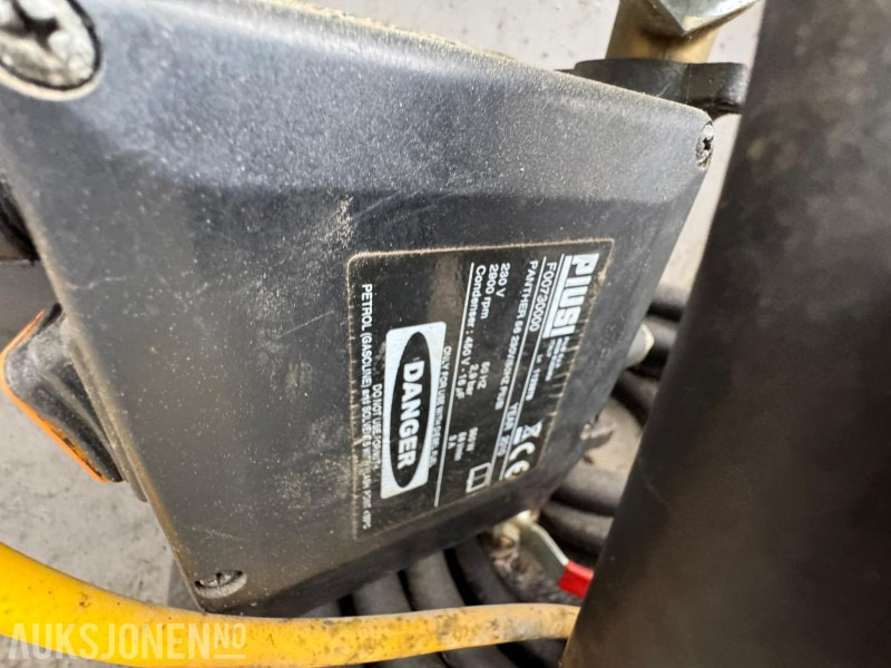 معدات البناء Dieseltank 2600 liter med pumpe: صور 14