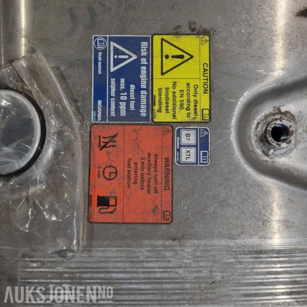 Dieseltank drivstoff ca 300L alu Scania Scania - شاحنة: صور 4 Dieseltank drivstoff ca 300L alu Scania Scania - شاحنة: صور 4