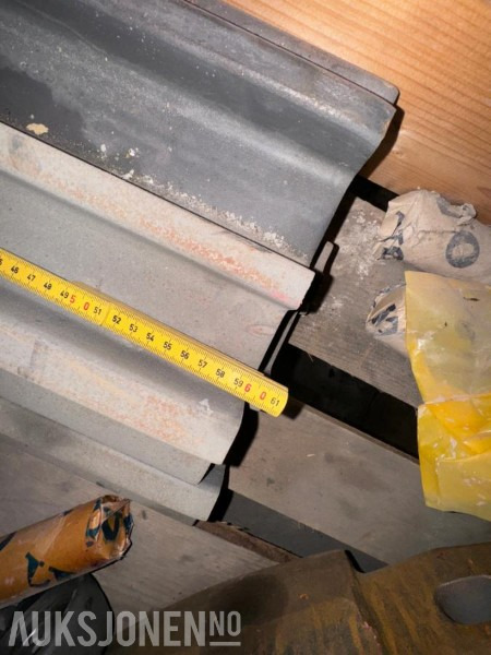 Diverse deler til Volvo EC460 gravemaskin og skuffe deler - ملحقات - آلات البناء: صور 3 Diverse deler til Volvo EC460 gravemaskin og skuffe deler - ملحقات - آلات البناء: صور 3