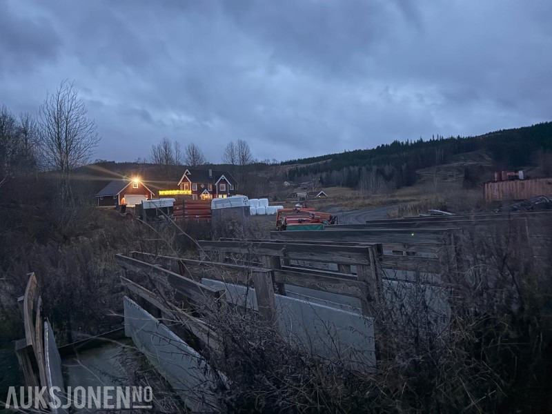 Forbrett til sau Bredde 60cm Lengde 300cm - الآلات والماكينات الزراعية: صور 5 Forbrett til sau Bredde 60cm Lengde 300cm - الآلات والماكينات الزراعية: صور 5