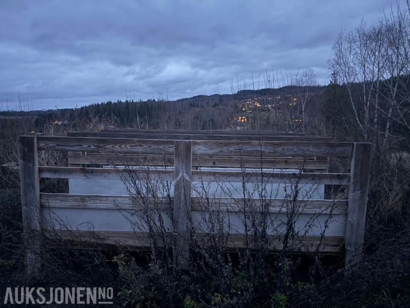 Forbrett til sau Bredde 60cm Lengde 300cm - الآلات والماكينات الزراعية: صور 2 Forbrett til sau Bredde 60cm Lengde 300cm - الآلات والماكينات الزراعية: صور 2