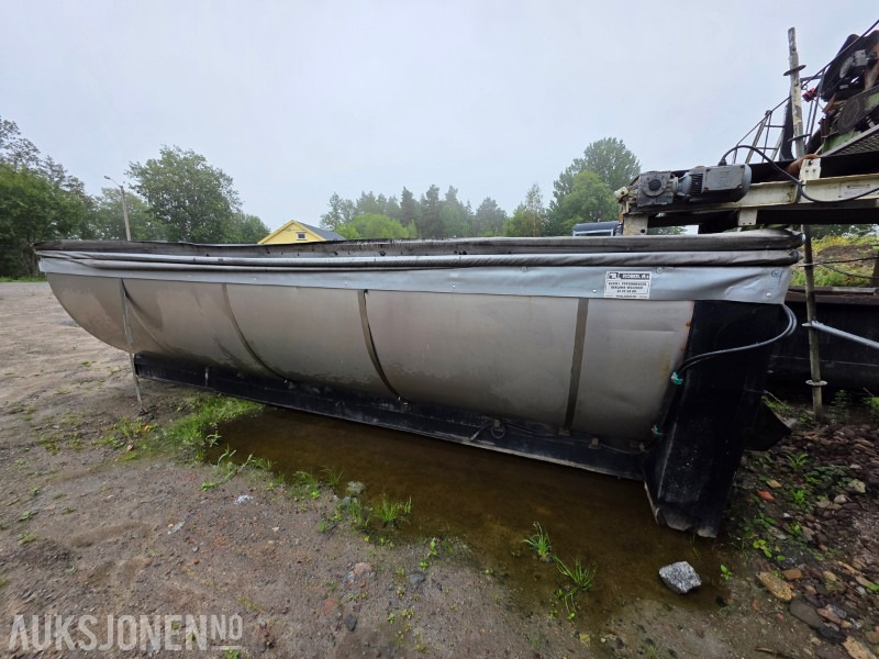 GMM Asfaltbalje med hydraulisk giljotin, manuell kapell og krok - شاحنة: صور 2 GMM Asfaltbalje med hydraulisk giljotin, manuell kapell og krok - شاحنة: صور 2