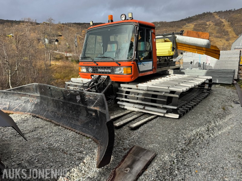 Kässbohrer Pisten Bully 200 D - Tråkkemaskin - معدات البناء: صور 1 Kässbohrer Pisten Bully 200 D - Tråkkemaskin - معدات البناء: صور 1