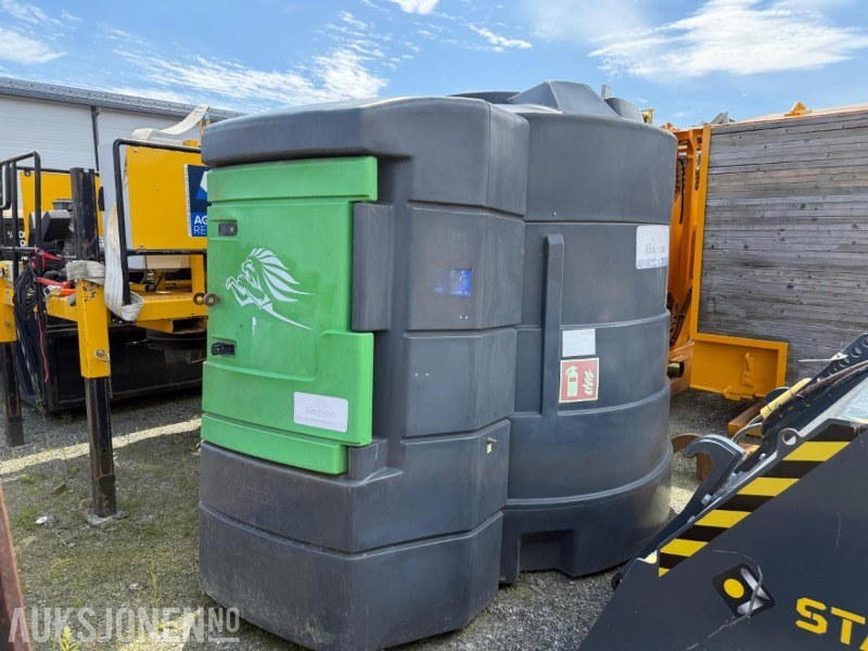 Kingspan 5000 L Dieseltank M/telleverk og slange - ملحقات - آلات البناء: صور 3 Kingspan 5000 L Dieseltank M/telleverk og slange - ملحقات - آلات البناء: صور 3
