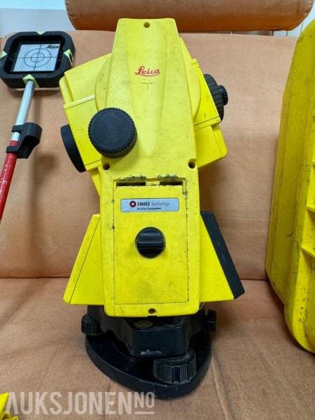 Leica Builder 309, totalstasjon / byggetotalstasjon med diverse tilbehør - ملحقات - آلات البناء: صور 4 Leica Builder 309, totalstasjon / byggetotalstasjon med diverse tilbehør - ملحقات - آلات البناء: صور 4