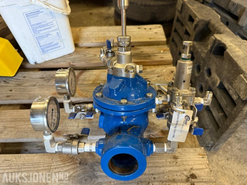 Ny/ubrukt VA del m/flere manometer - ملحقات - آلات البناء: صور 1 Ny/ubrukt VA del m/flere manometer - ملحقات - آلات البناء: صور 1