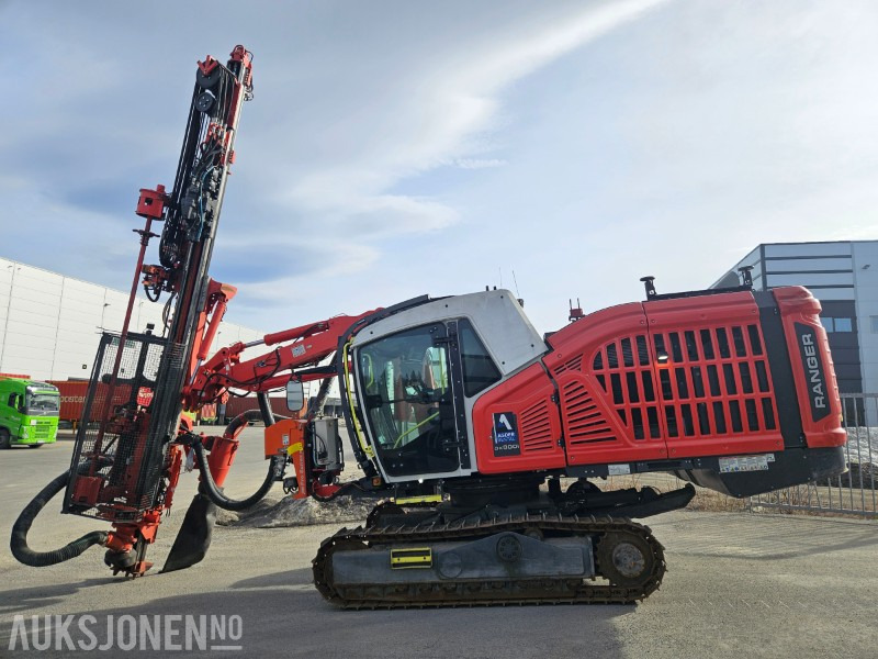 Sandvik DX800I - آلة حفر: صور 1 Sandvik DX800I - آلة حفر: صور 1