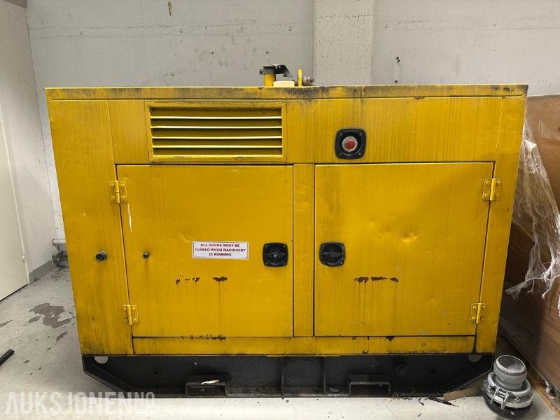 Selwood S100 dieselaggregat – 2006 – 8322 timer - støydempet kapsling - معدات البناء: صور 1 Selwood S100 dieselaggregat – 2006 – 8322 timer - støydempet kapsling - معدات البناء: صور 1