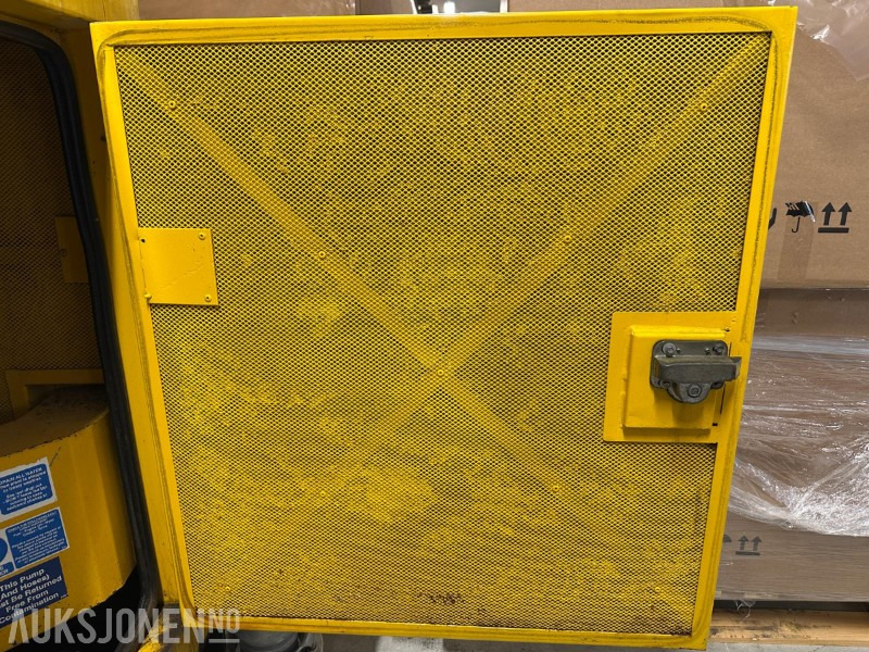 Selwood S100 dieselaggregat – 2006 – 8322 timer - støydempet kapsling - معدات البناء: صور 4 Selwood S100 dieselaggregat – 2006 – 8322 timer - støydempet kapsling - معدات البناء: صور 4