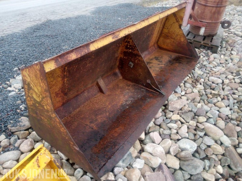 Snøskuffe - الآلات والماكينات الزراعية: صور 1 Snøskuffe - الآلات والماكينات الزراعية: صور 1