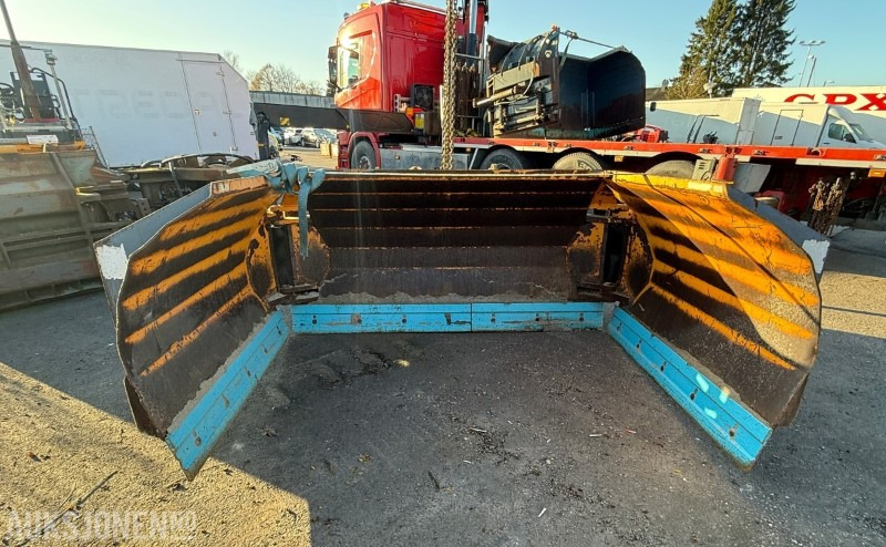 Tellefsdal 5200 U-plog / Snøplog - الآلات والماكينات الزراعية: صور 1 Tellefsdal 5200 U-plog / Snøplog - الآلات والماكينات الزراعية: صور 1