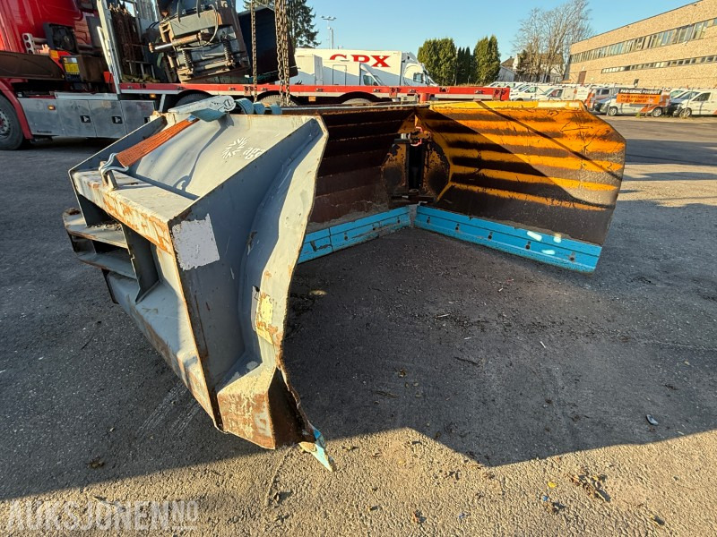 Tellefsdal 5200 U-plog / Snøplog - الآلات والماكينات الزراعية: صور 3 Tellefsdal 5200 U-plog / Snøplog - الآلات والماكينات الزراعية: صور 3
