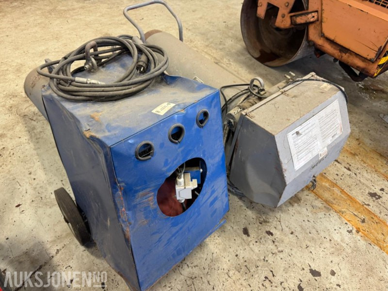 Tinelokk med dieselbrenner - ملحقات - آلات البناء: صور 3 Tinelokk med dieselbrenner - ملحقات - آلات البناء: صور 3