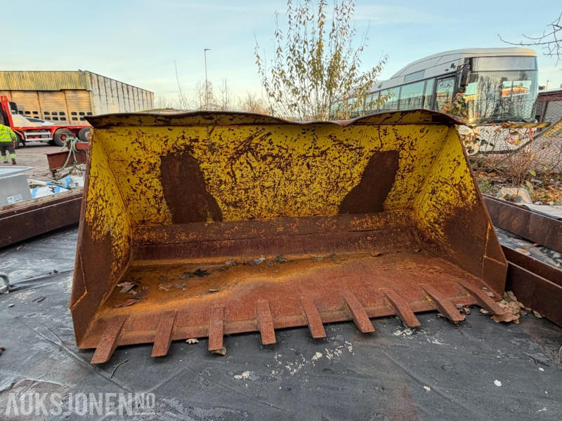 Traktorskuff 162 cm - الآلات والماكينات الزراعية: صور 2 Traktorskuff 162 cm - الآلات والماكينات الزراعية: صور 2