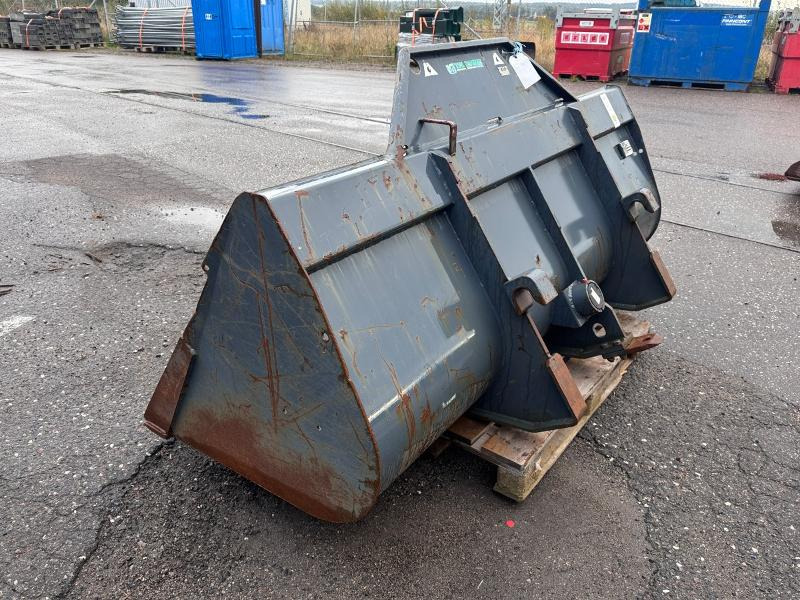 Tre Emme PF1350.CDC skuffe for Merlo teleskoptruck - ملحقات - آلات البناء: صور 3 Tre Emme PF1350.CDC skuffe for Merlo teleskoptruck - ملحقات - آلات البناء: صور 3