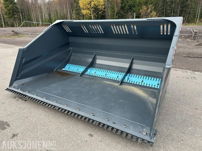 UBRUKT Siljum Isriverskuff 4,5m³ BM-feste - ملحقات - آلات البناء: صور 1 UBRUKT Siljum Isriverskuff 4,5m³ BM-feste - ملحقات - آلات البناء: صور 1