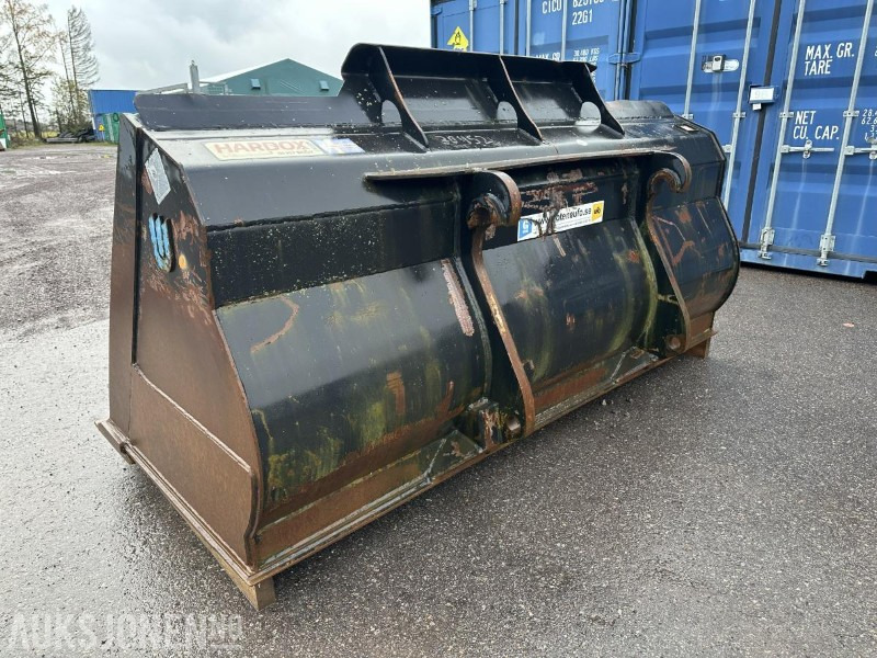 UFO Lasteskuff 2200L BM-feste - ملحقات - آلات البناء: صور 4 UFO Lasteskuff 2200L BM-feste - ملحقات - آلات البناء: صور 4