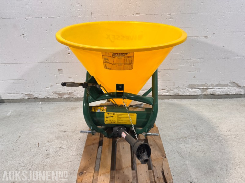 Wessex FS270T Spreder - الآلات والماكينات الزراعية: صور 1 Wessex FS270T Spreder - الآلات والماكينات الزراعية: صور 1