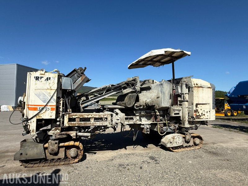 Wirtgen SP25 Glidestøpemaskin - 11688 Arbeidstimer - 118kW/158HP - معدات البناء: صور 2 Wirtgen SP25 Glidestøpemaskin - 11688 Arbeidstimer - 118kW/158HP - معدات البناء: صور 2