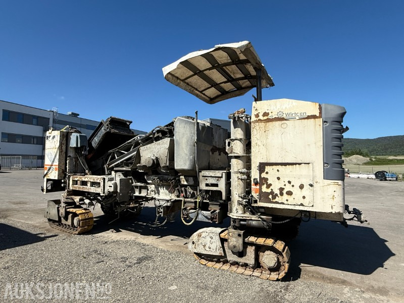 Wirtgen SP25 Glidestøpemaskin - 11688 Arbeidstimer - 118kW/158HP - معدات البناء: صور 3 Wirtgen SP25 Glidestøpemaskin - 11688 Arbeidstimer - 118kW/158HP - معدات البناء: صور 3