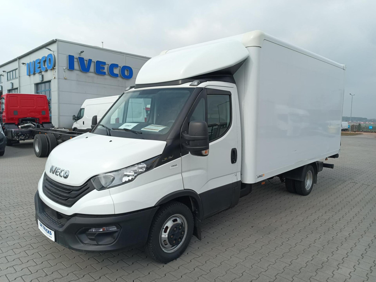 IVECO Daily 35C16H - الشاحنات الصغيرة صندوق مغلق: صور 1 IVECO Daily 35C16H - الشاحنات الصغيرة صندوق مغلق: صور 1