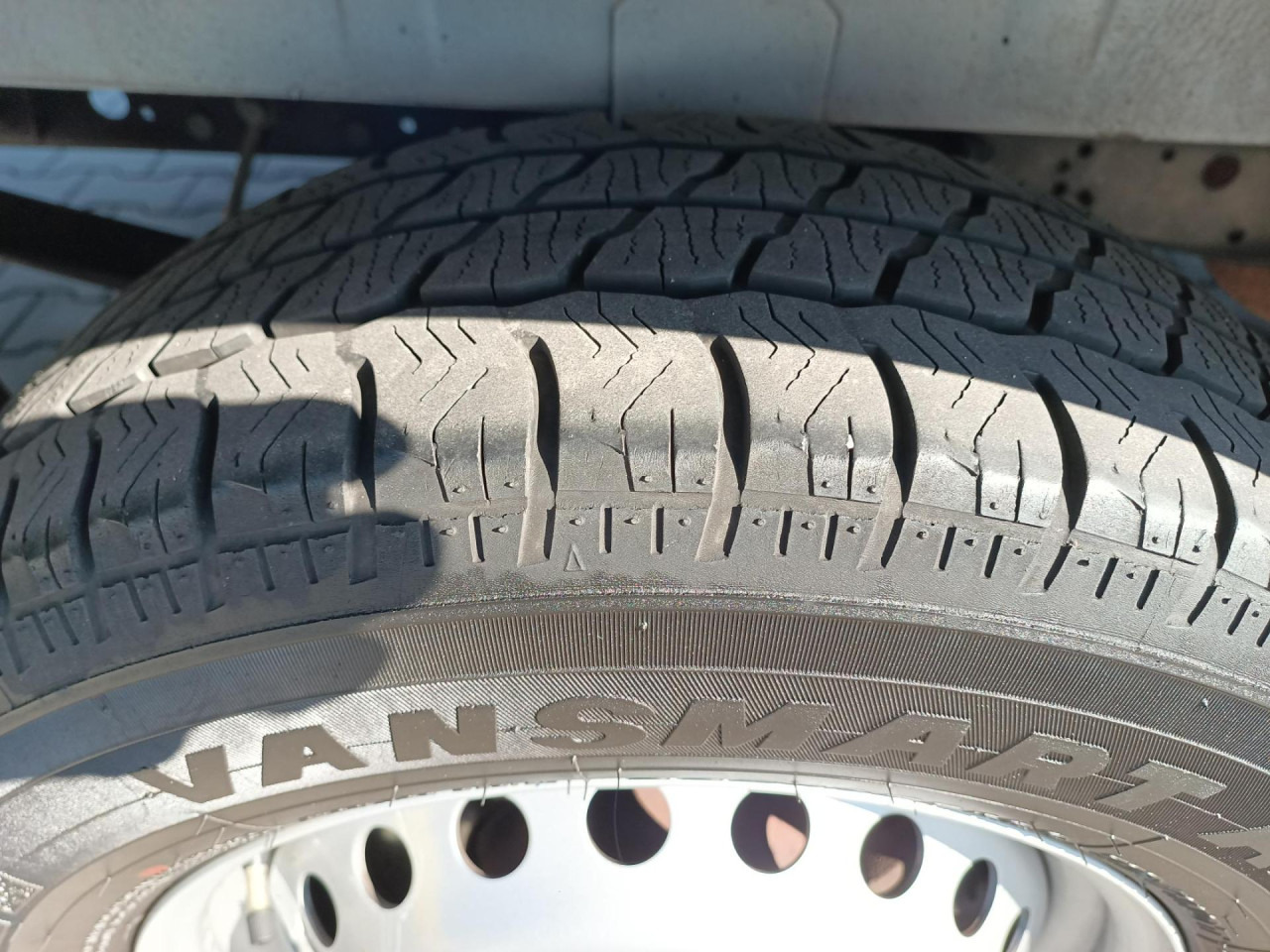 IVECO Daily 35S16A8V - فان: صور 4 IVECO Daily 35S16A8V - فان: صور 4
