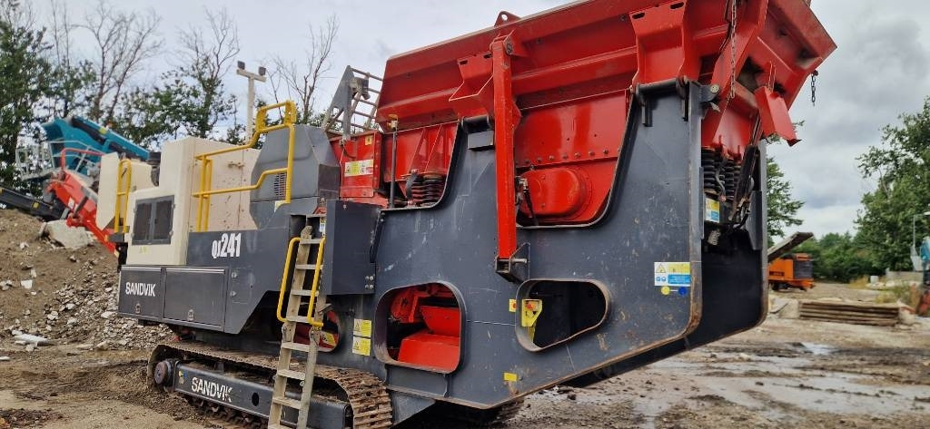 Sandvik QJ 241 - كسارة متحركه: صور 2 Sandvik QJ 241 - كسارة متحركه: صور 2
