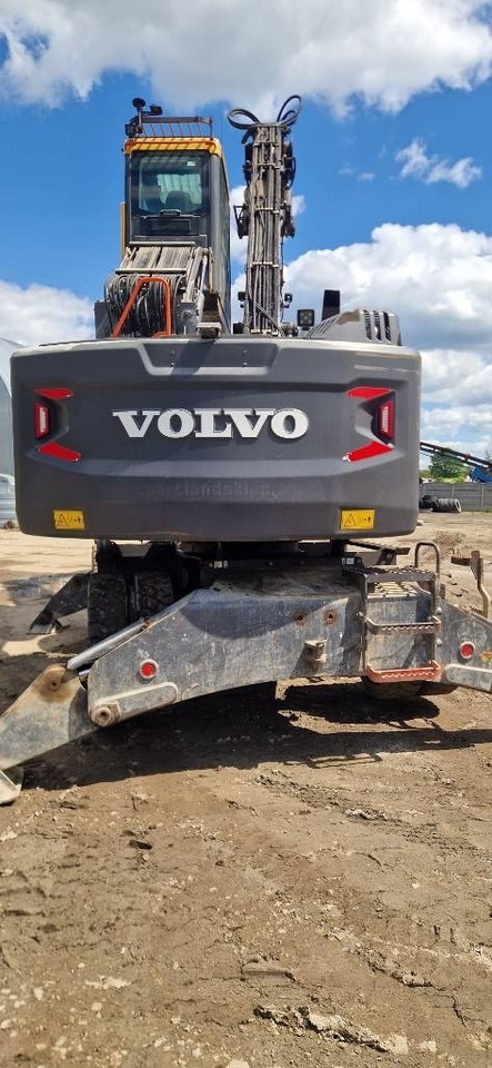 Volvo EW 240 E MH - حفارة النقل والشحن: صور 2 Volvo EW 240 E MH - حفارة النقل والشحن: صور 2