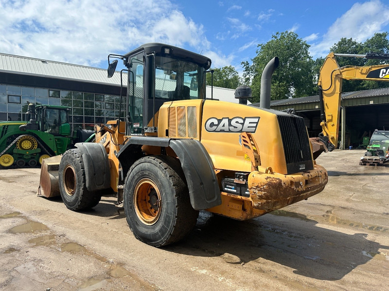 Case 621 F - اللودر بعجل: صور 3 Case 621 F - اللودر بعجل: صور 3