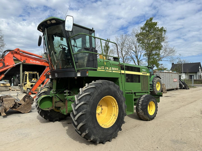 John Deere 6650 FOR PARTS - حصادة الأعلاف: صور 1 John Deere 6650 FOR PARTS - حصادة الأعلاف: صور 1