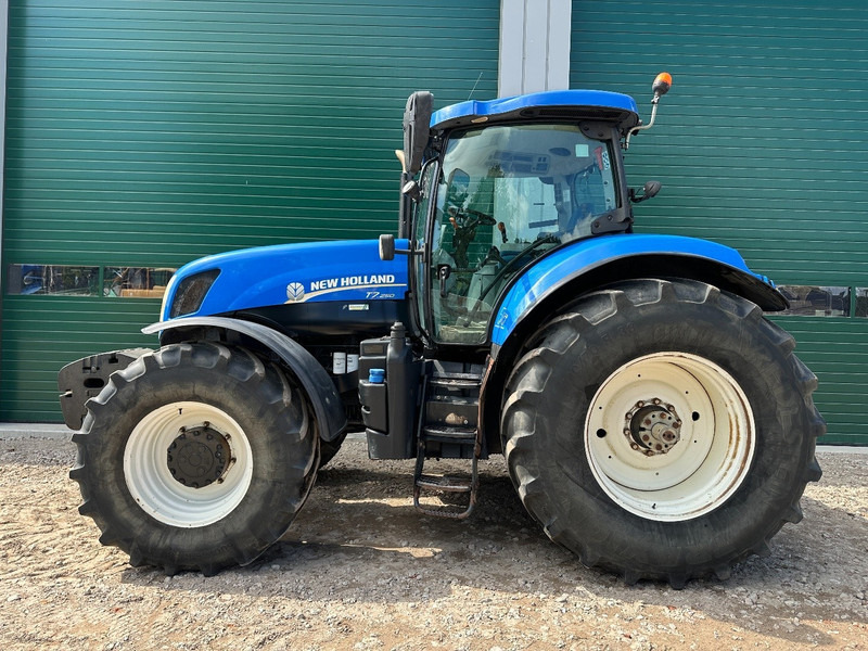 New Holland T7.250 Power Command - جرار: صور 3 New Holland T7.250 Power Command - جرار: صور 3