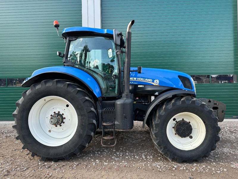 New Holland T7.250 Power Command - جرار: صور 4 New Holland T7.250 Power Command - جرار: صور 4