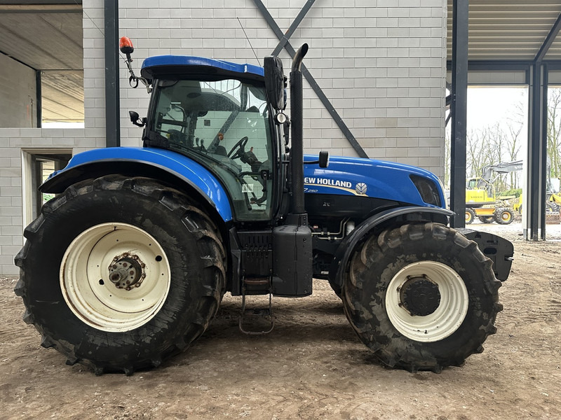 New Holland T7.250 - جرار: صور 4 New Holland T7.250 - جرار: صور 4